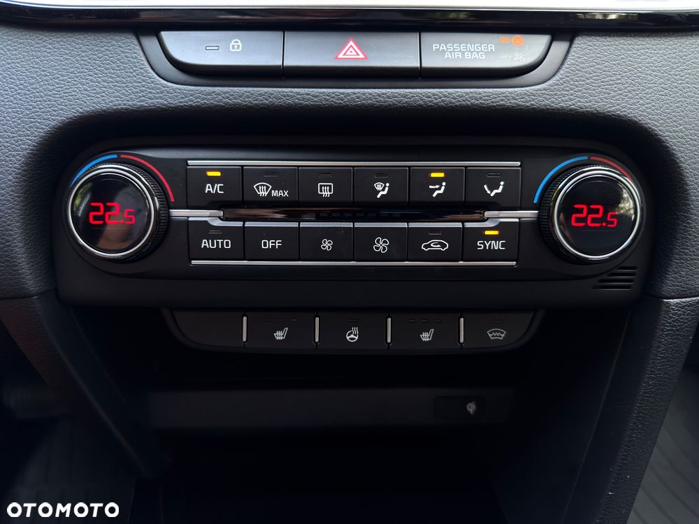Kia XCeed 1.5 T-GDI Business Line DCT - 19