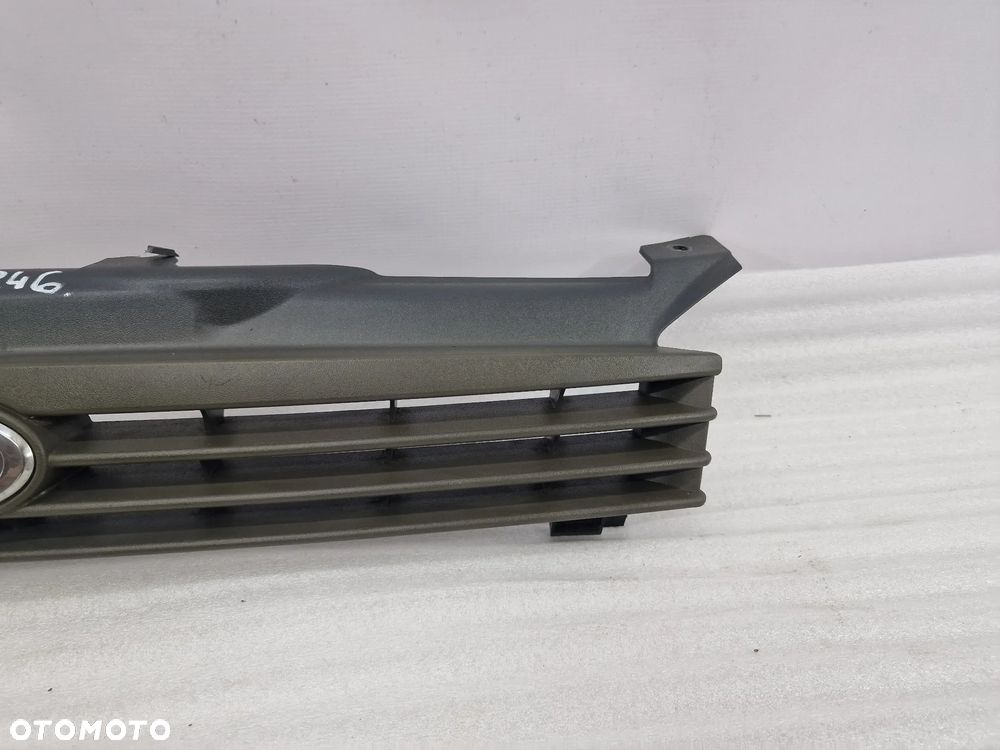 ŁADA LADA KALINA 05- ATRAPA / GRILL PRZEDNI PRZÓD , NR 1118-8401014 , NR AUKCJI GR246 - 5