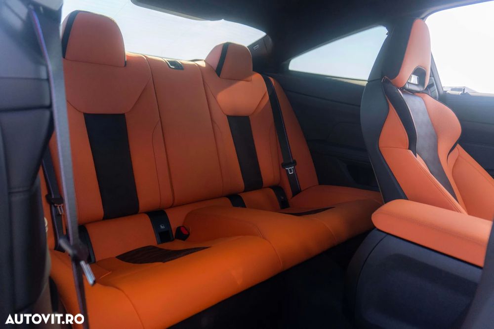 BMW M4 Competition M xDrive AT - 36