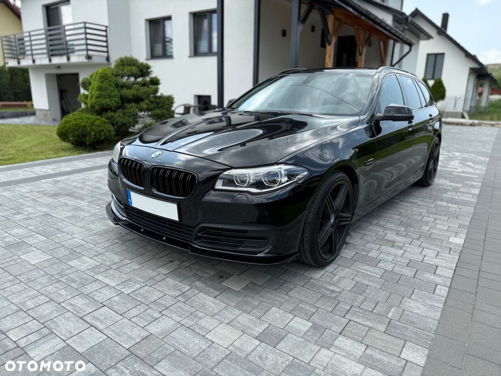 BMW Seria 5 520d Touring - 1