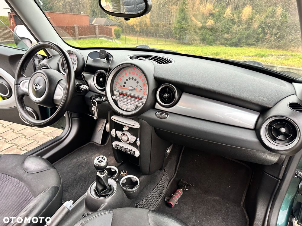 MINI Cooper Standard - 34