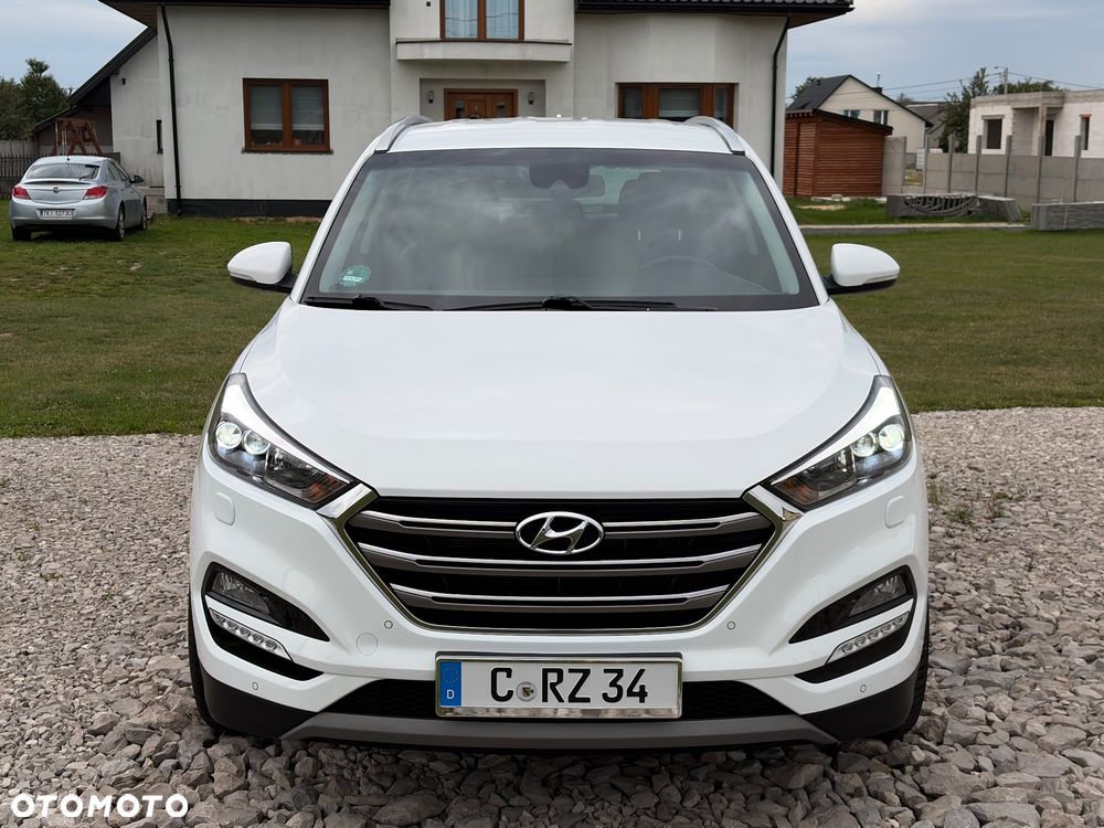 Hyundai Tucson 2.0 CRDI 4WD Automatik Premium - 2