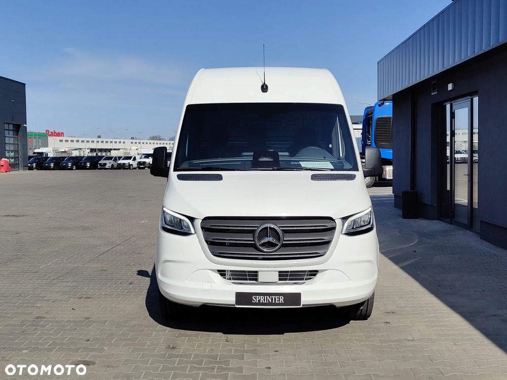 Mercedes-Benz Sprinter - 3