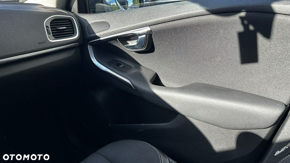 Volvo V40 - 13