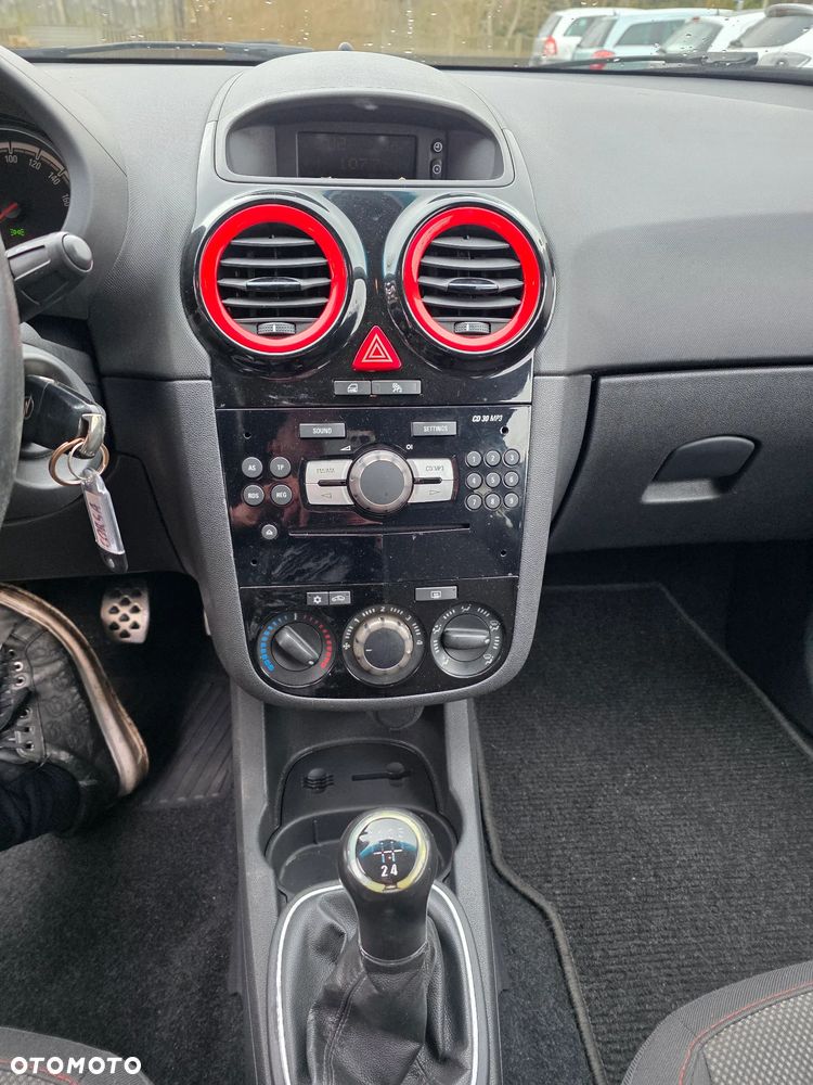 Opel Corsa 1.4 16V Color Edition - 10