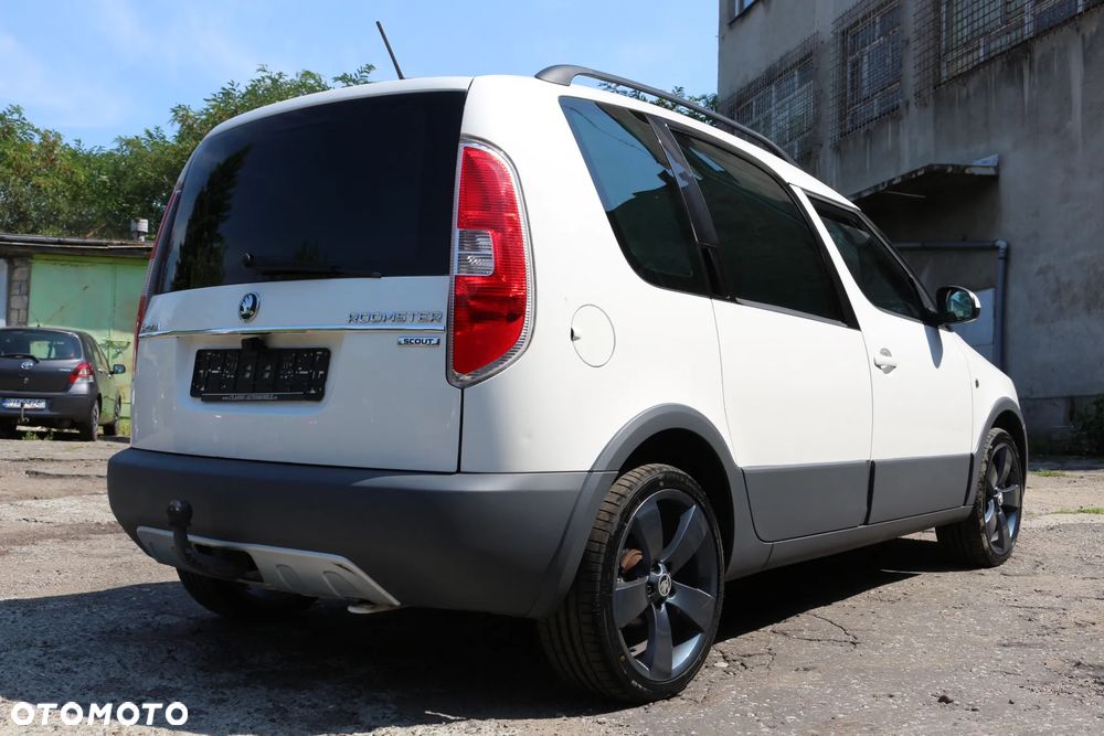 Skoda Roomster 1.6 TDI DPF Scout PLUS EDITION - 6