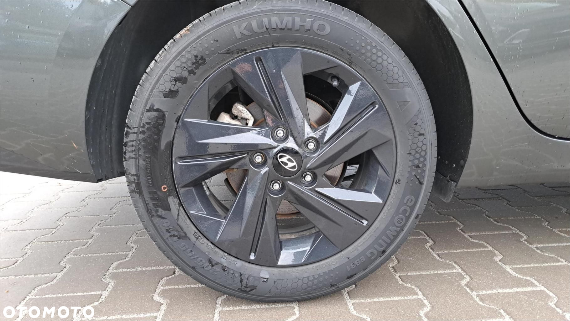 Hyundai Elantra - 18