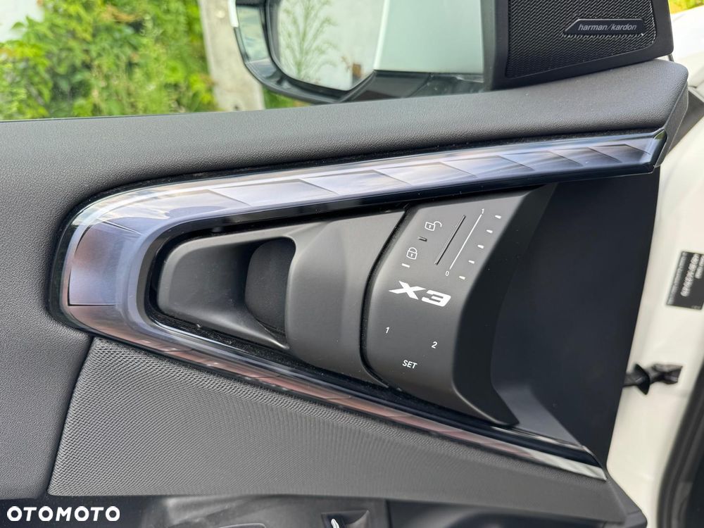 BMW X3 xDrive20d mHEV - 26