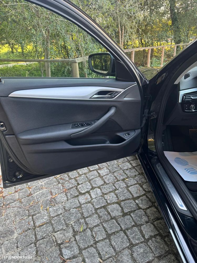 BMW 520 d Auto - 22