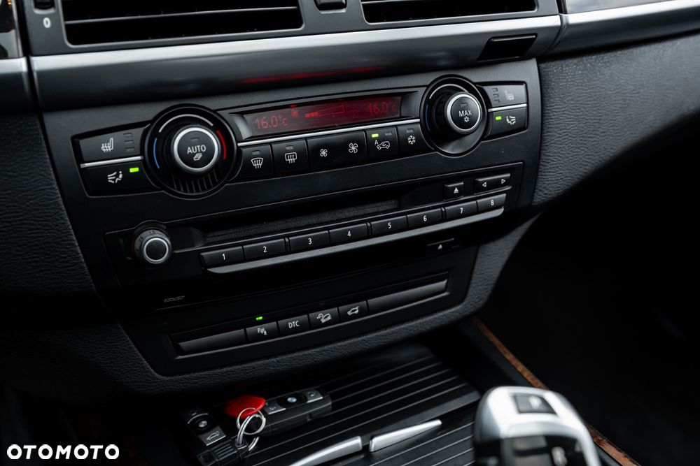 BMW X5 3.0sd - 31