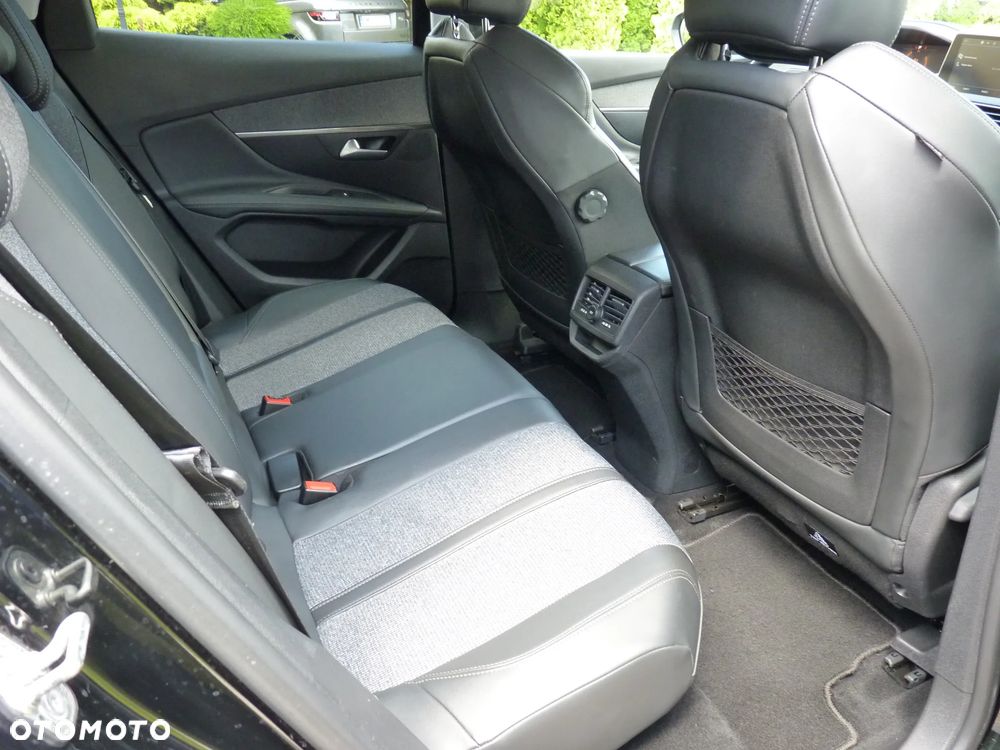 Peugeot 3008 BlueHDi 130 Stop & Start EAT8 Allure Business-Paket - 8