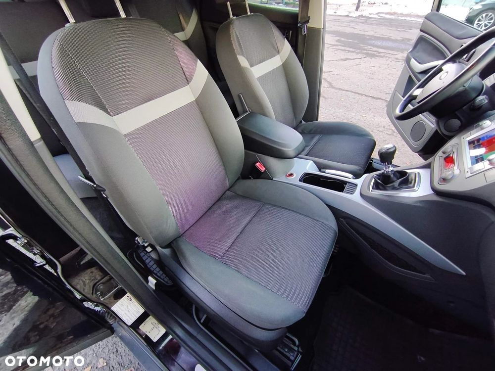 Ford Kuga 2.0 TDCi Trend - 14