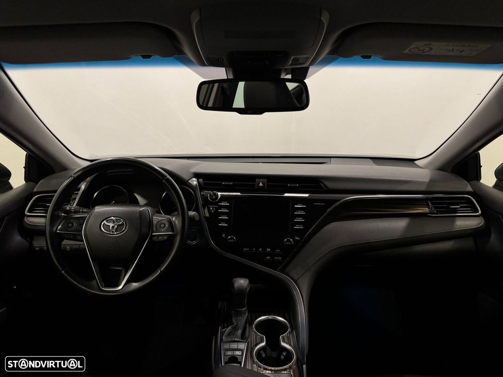 Toyota Camry 2.5 Hybrid Luxury - 35
