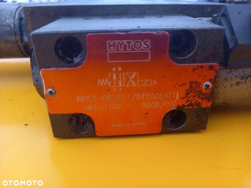 Sekcja hydrauliczna elektroniczna blok zawór Case CS130 - 4