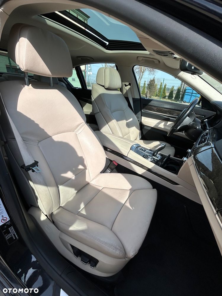 BMW Seria 7 730Ld - 15