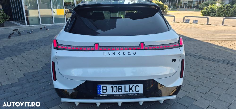 Lynk&Co 08 - 5