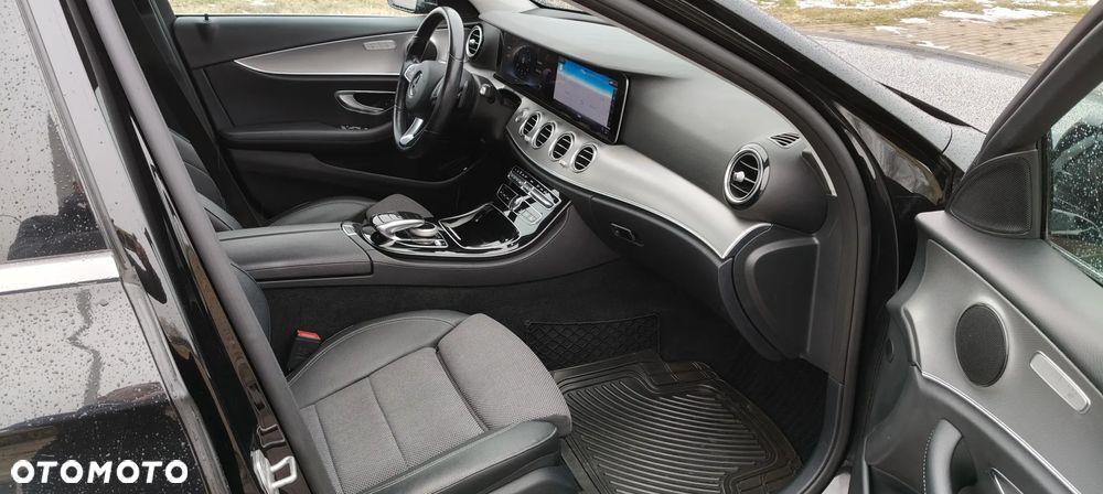 Mercedes-Benz Klasa E 220 d 9G-TRONIC Avantgarde - 28