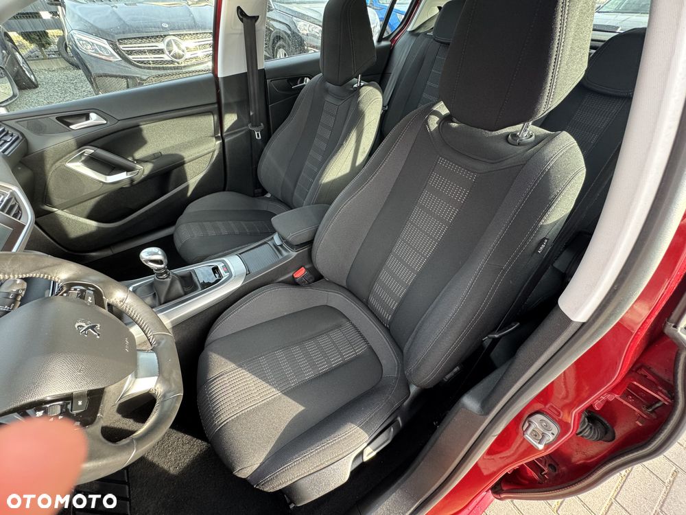 Peugeot 308 - 11