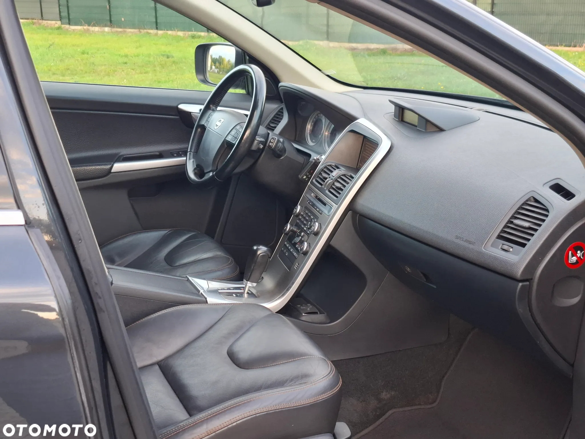 Volvo XC 60 D5 AWD Momentum - 12