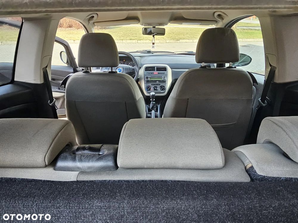 Fiat Punto 1.4 16V Emotion - 10