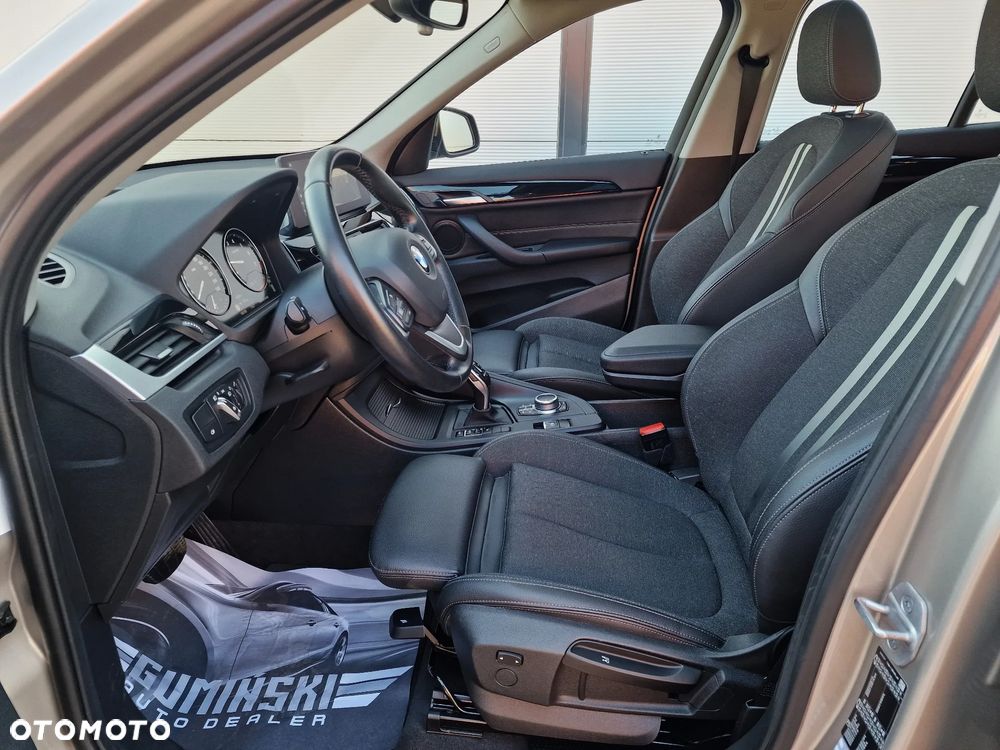 BMW X1 sDrive20i Advantage sport - 19