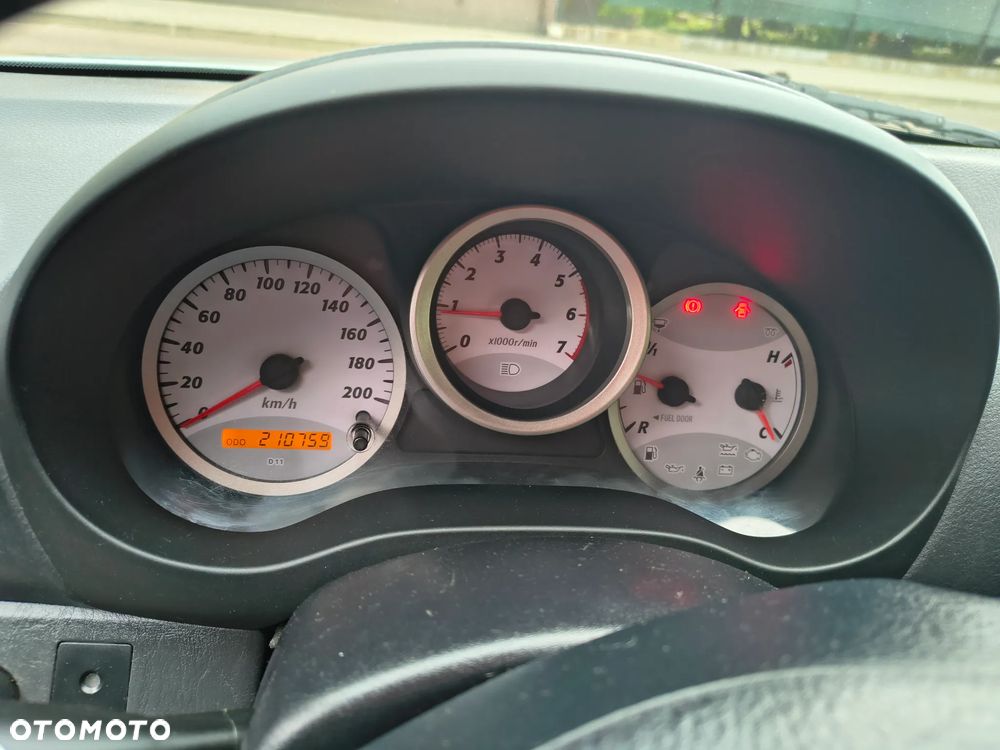 Toyota RAV4 2.0 D-4D 4x4 - 5