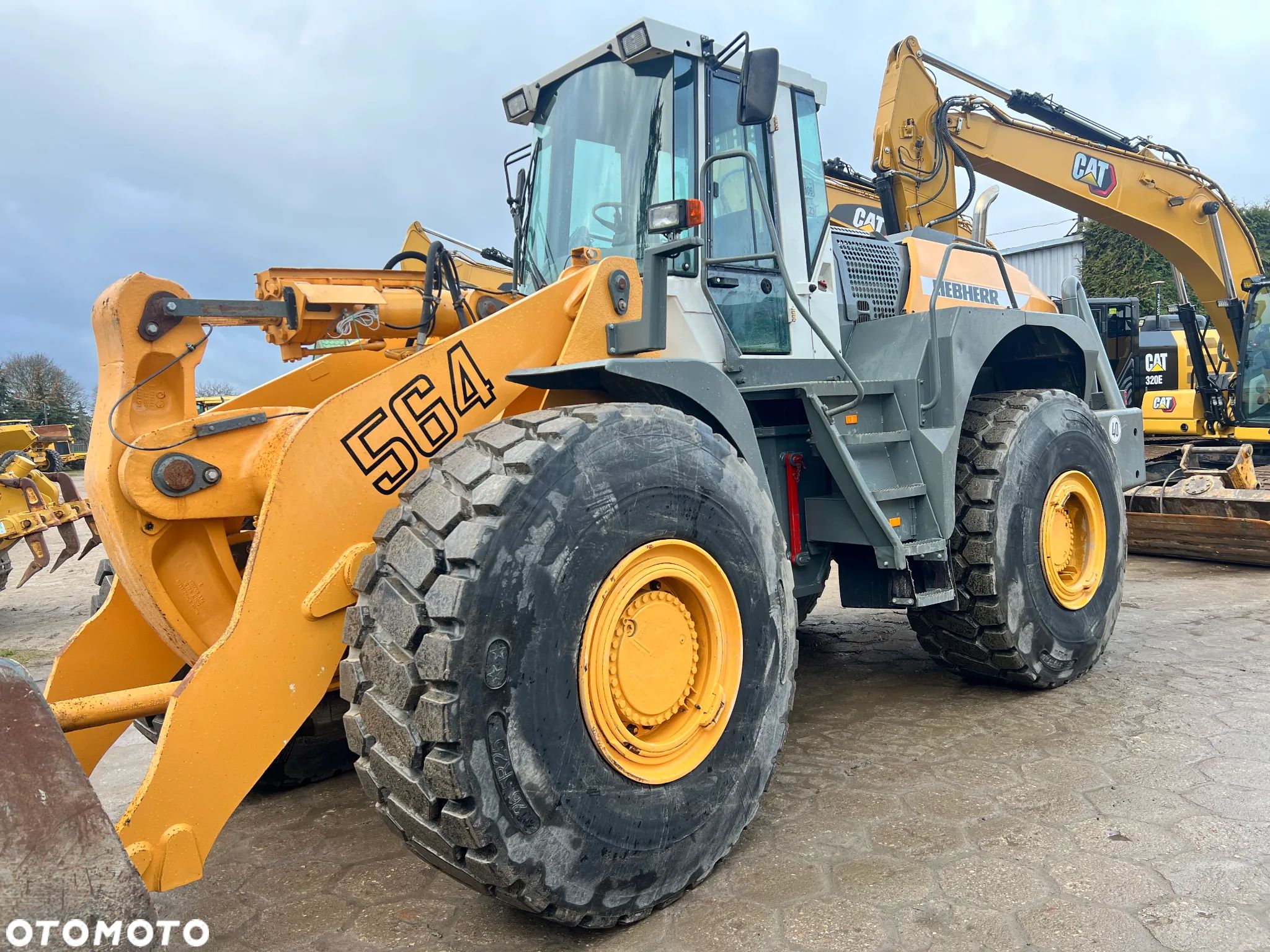Liebherr ładowarka kołowa L564 Nowe Opony, Gotowa do pracy, 4m3, wytulejowana. KLIMA - 1