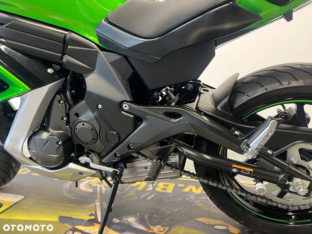 Kawasaki ER - 16