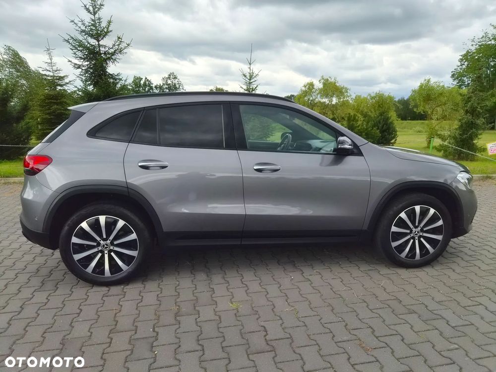 Mercedes-Benz GLA 220 d 4-Matic - 9