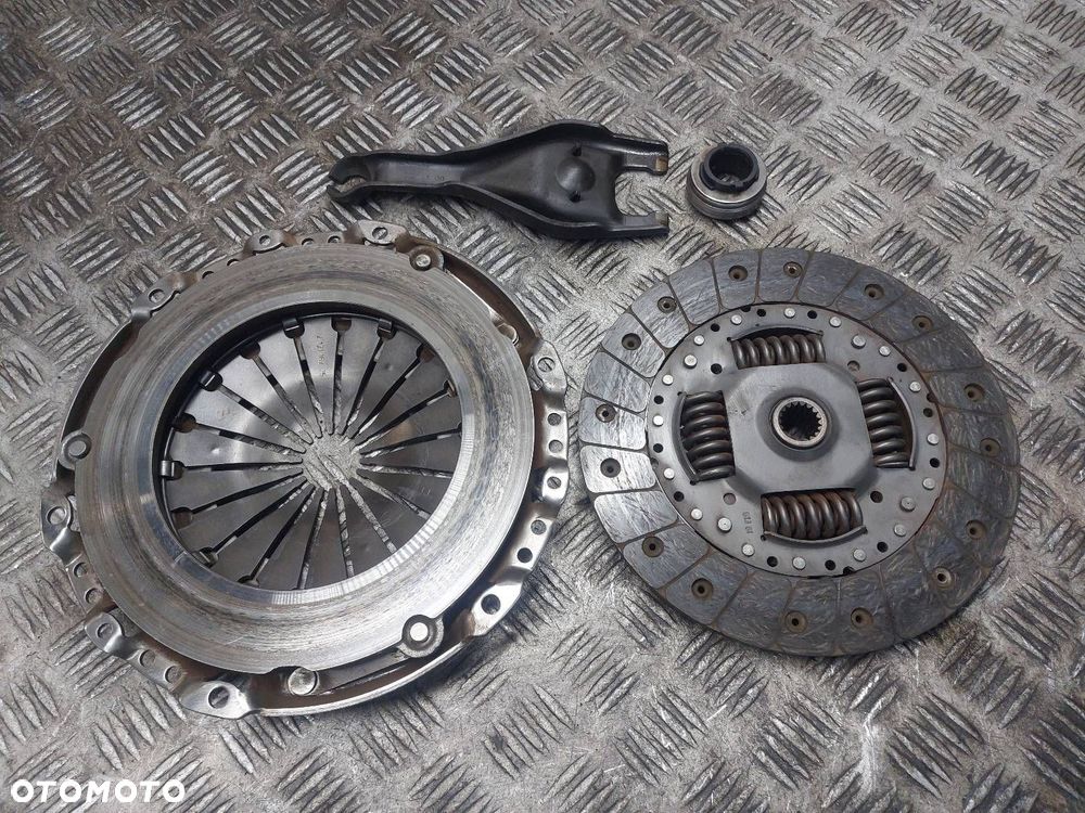 SPRZĘGŁO TARCZA + DOCISK + ŁOŻYSKO OPOROWE PEUGEOT 206 I 2.0 HDI ID: 236608 - 5
