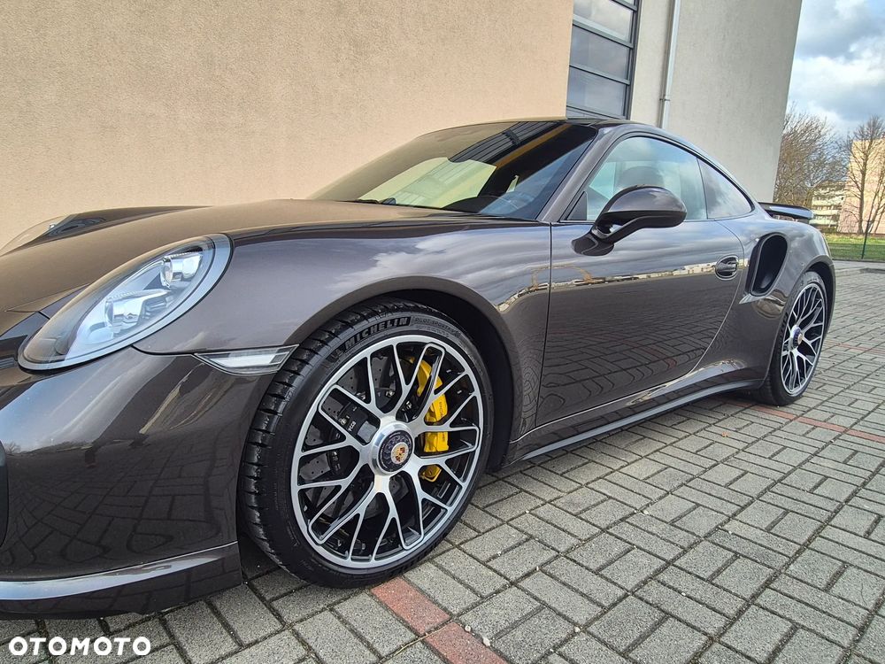 Porsche 911 Turbo S - 11