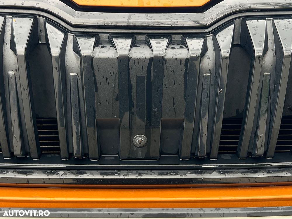 Skoda Karoq 2.0 TDI SCR 4x4 DSG Sportline - 23