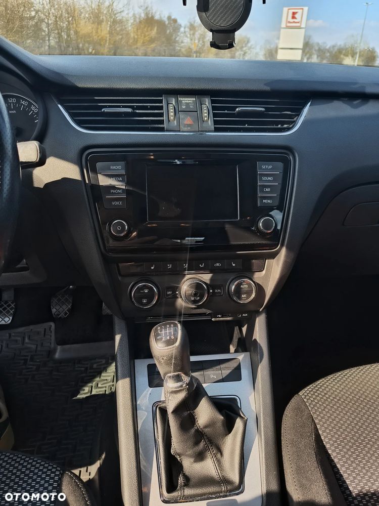 Skoda Octavia 1.4 TSI Ambition - 22