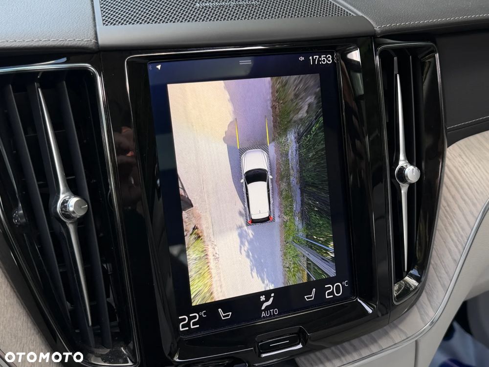 Volvo XC 60 T8 Plug-In Hybrid AWD Inscription - 17