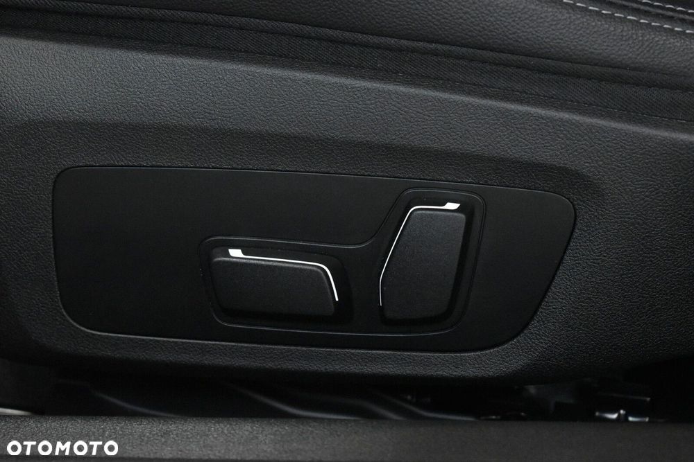 BMW Seria 2 220i M Sport - 13