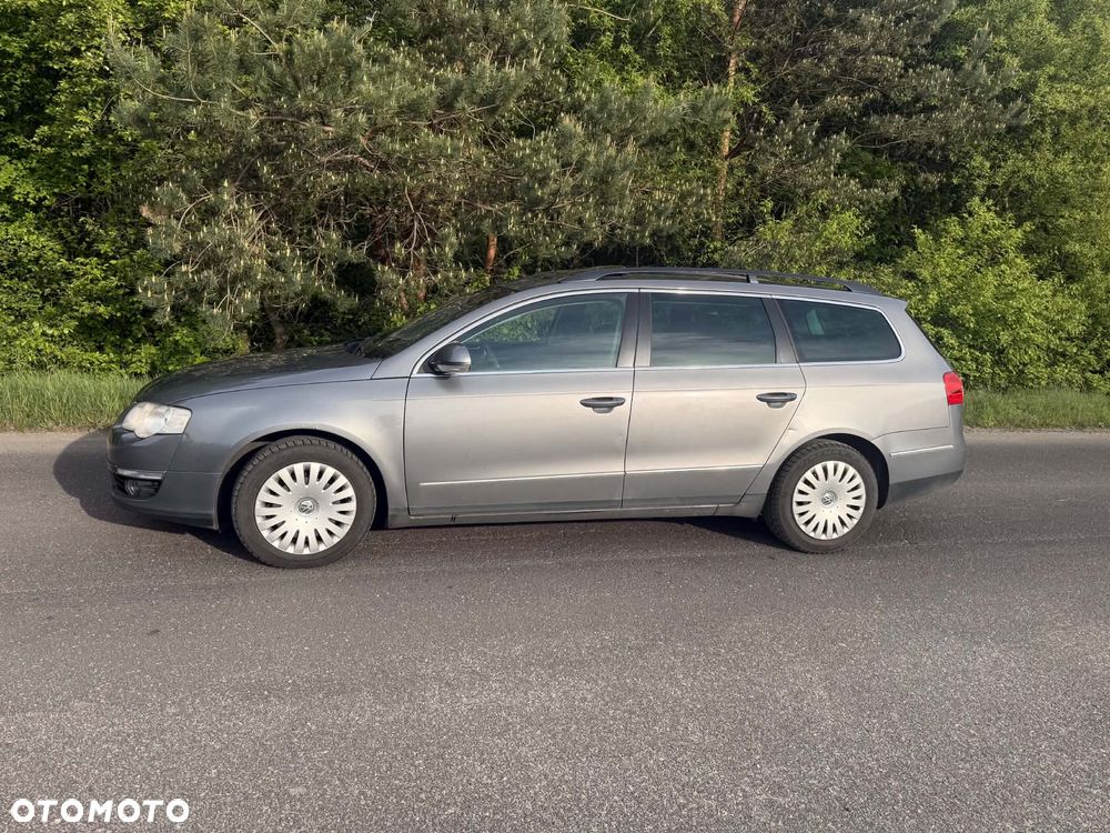Volkswagen Passat 2.0 TDI Comfortline DSG - 2
