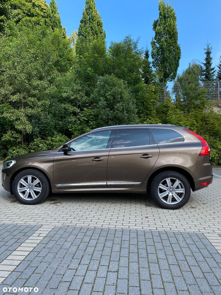 Volvo XC 60 D4 AWD Summum - 1