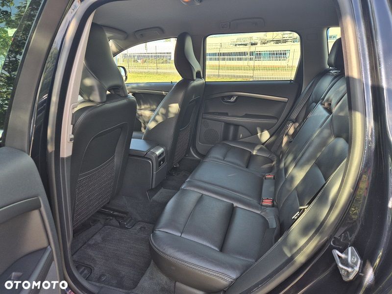 Volvo XC 70 D4 AWD Summum - 3