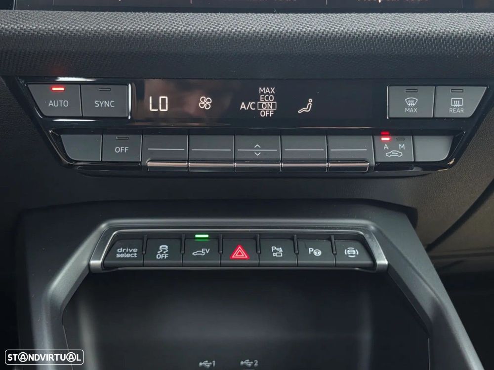 Audi A3 Sportback TFSIe 150 kW S tronic S line - 27