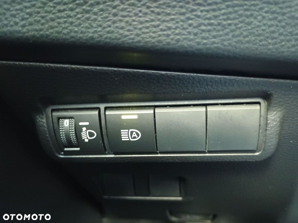 Toyota Corolla Cross - 24