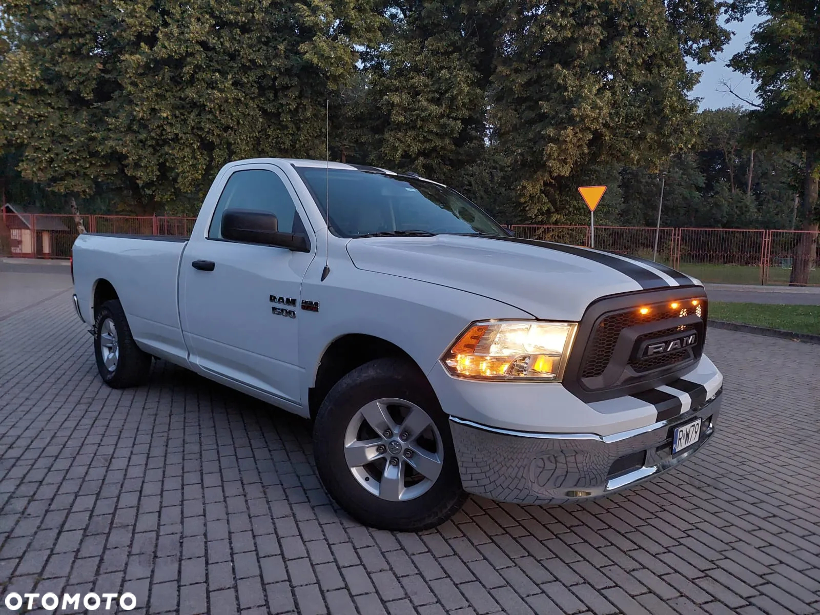 Dodge RAM 1500 5.7 4x4 - 28