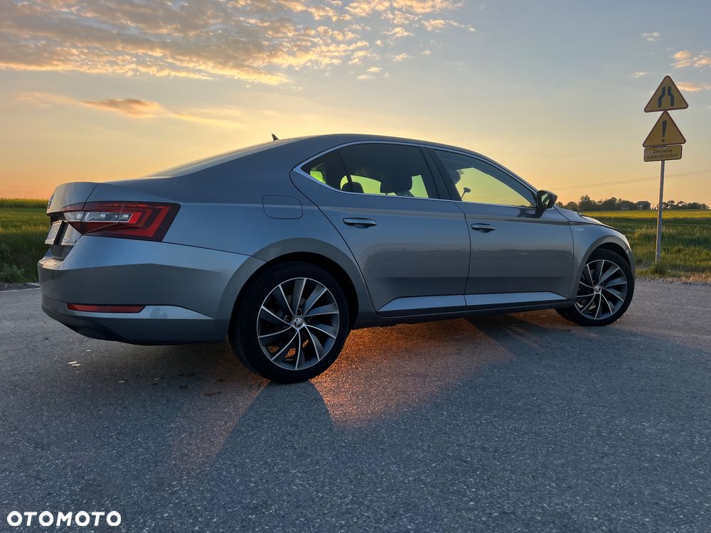 Skoda Superb 2.0 TDI SCR 4x4 L&K DSG - 20