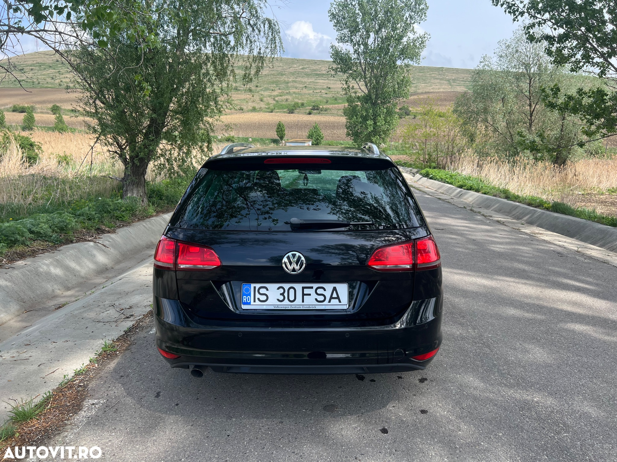 Volkswagen Golf 1.6 TDI BlueMotion Technology Allstar - 14
