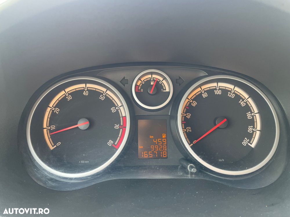 Opel Corsa 1.2 Essentia - 5