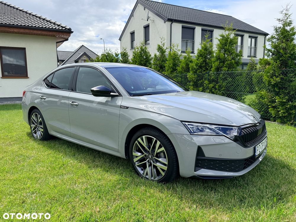 Skoda Octavia 2.0 TDI Sportline DSG - 1