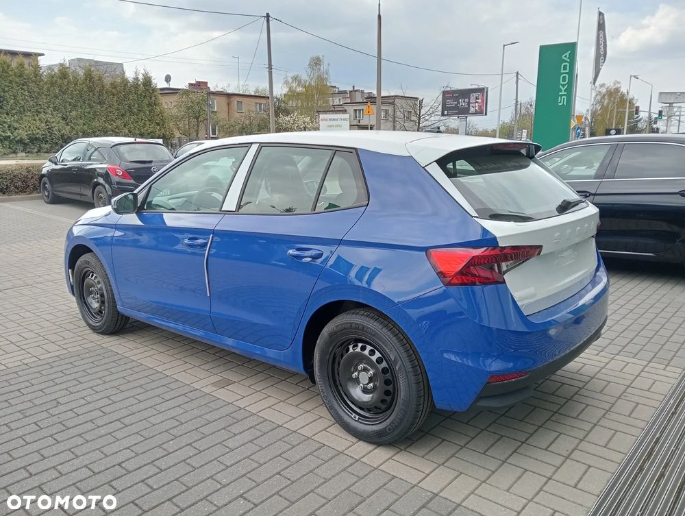 Skoda Fabia 1.0 Essence - 3