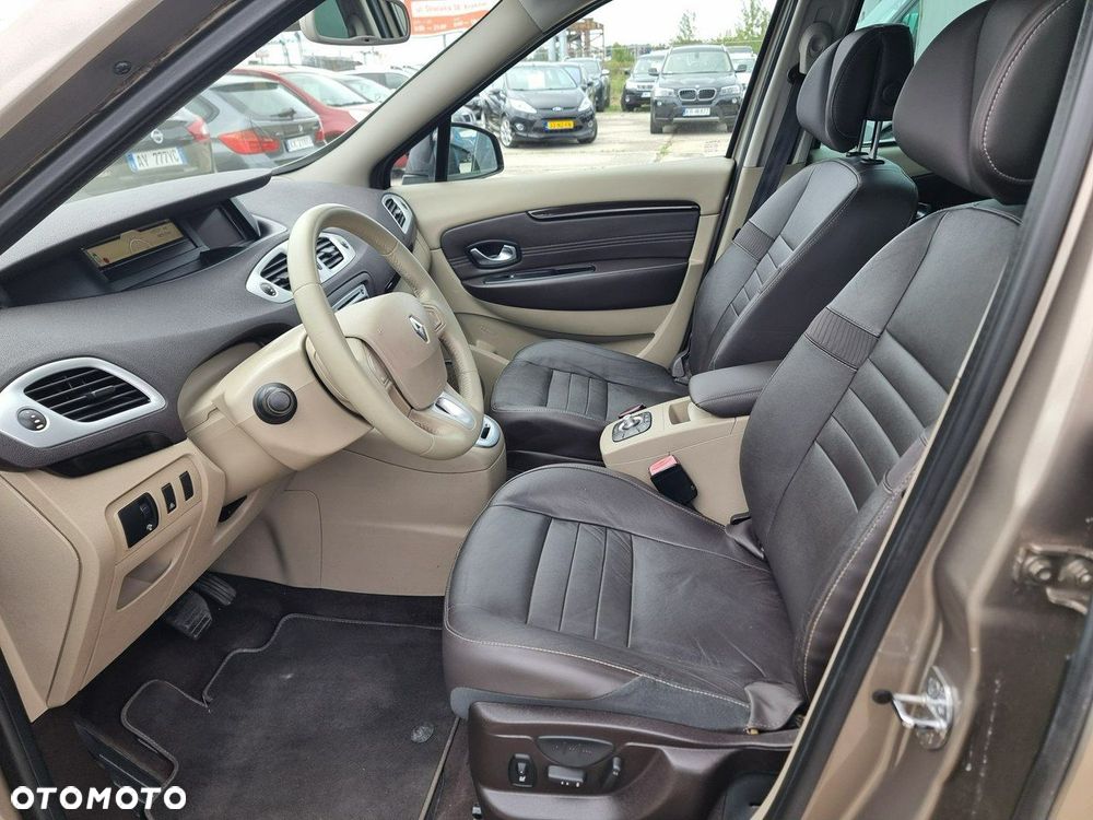 Renault Scenic 2.0 16V Privilege X-Tronic CVT - 10