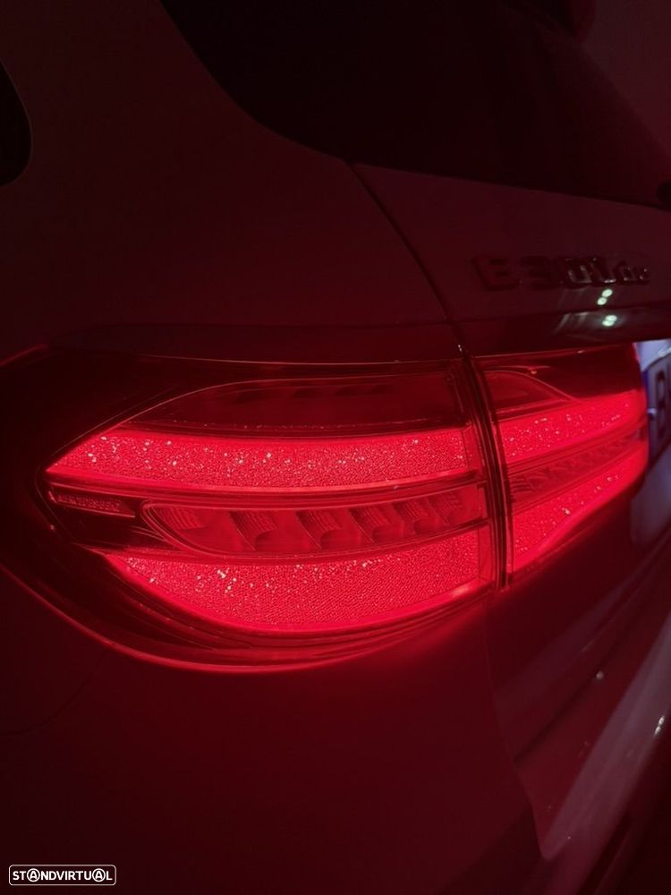 Mercedes-Benz E 300 de 9G-TRONIC AMG Line - 54