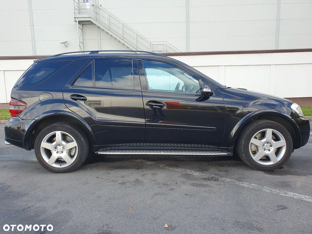 Mercedes-Benz ML 63 AMG 4-Matic - 23