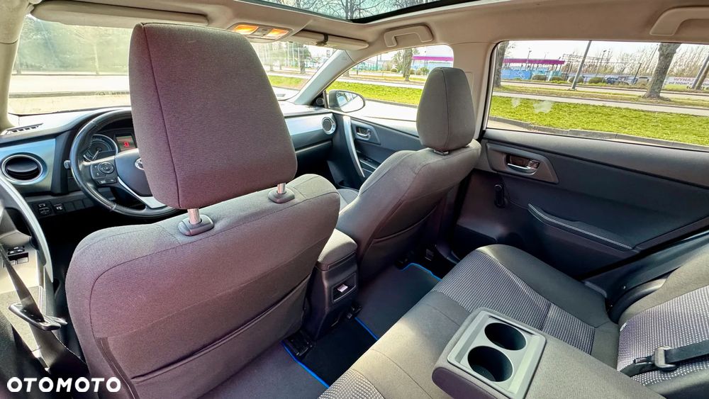 Toyota Auris - 9
